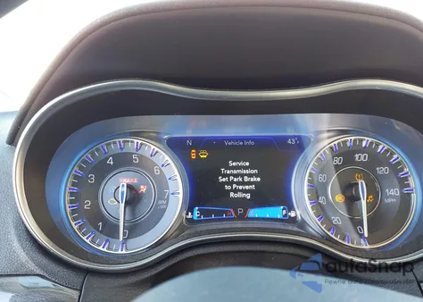 2020 Chrysler 300 Touring L Awd z USA, uszkodzony, nr VIN 2C3CCARG0LH250174